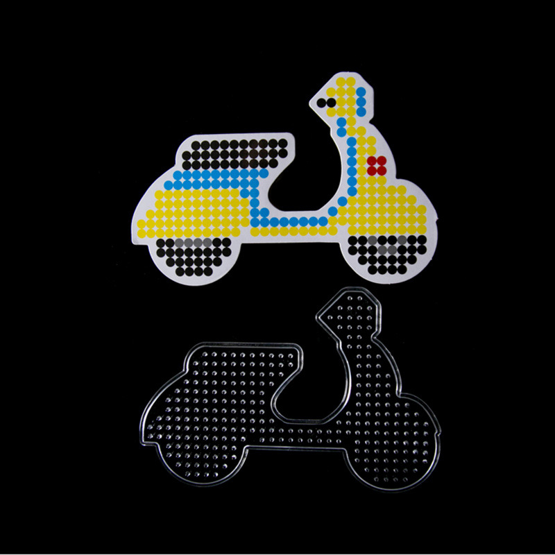 Modèle de moto envoyer une carte de couleur
