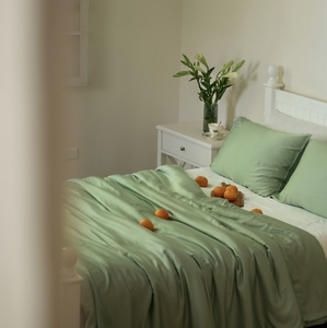 Housse de couette de haute qualité, douce et lisse, tissu 300TC 60s, naturel, écologique, durable, taille et couleur personnalisées - Product Image 1