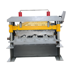 Einfach zu Bedienende Verzinkte Bodendeck-Rollformmaschine Metall-Stahldeck Kaltwalzmaschine - Product Image 1