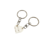 Porte-clés en briques de plastique en forme de cœur assorti pour couple, pendentif de clé en blocs de construction en plastique, accessoire de sac à main