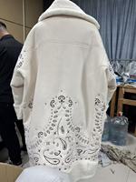 Manteau long en peau de mouton composite pour femme, broderie paisley, bordure en fausse fourrure, couleur contrastée, manteau d'hiver