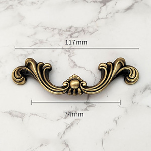 Elegant <strong>Vintage</strong> Bronze Cabinet <strong>Brass</strong> Pulls Handles Furniture Hardware Antique Decoration <strong>Drawer</strong> Wardrobe Door Kitchen Pulls <strong>Knob</strong> - Product Image 3
