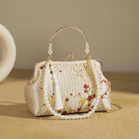 Sac de mariage rétro, nouveau sac à main pour femme de style chinois, sac à fermoir, sac Cheongsam, sac à bandoulière en jacquard floral avec chaîne de perles