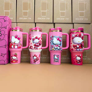 Vente en gros de gobelets isothermes de luxe de marque célèbre, personnalisables, 40OZ avec poignée et paille, type thermos, gobelet de voyage extérieur à motif dessin animé 40oz - Product Image 5