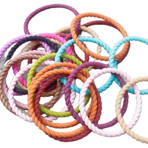 뜨거운 판매 사용자 정의 실리콘 키 체인 팔찌 실리콘 꼰 팔찌 - Product Image 1