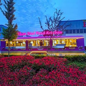 Chammp Mobile Café Remorque Bbq Camion De Nourriture Chariots De Distribution De Rue Camion De Restauration Camion De Salon Mobile - Product Image 3