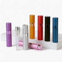 Vaporisateur de parfum rotatif en aluminium mat rechargeable de 10 ml, flacon pulvérisateur portable de voyage pour soins personnels, mini flacon pour cosmétiques