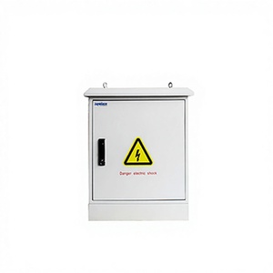 เครื่องสำรองไฟฟ้า (UPS) แบบเฟสเดียว สำหรับใช้งานกลางแจ้ง มาตรฐาน IP65 ขนาด 1KVA ถึง 10KVA ความถี่สูง พร้อมคลื่นไซน์บริสุทธิ์และแรงดันไฟฟ้ากว้าง สำหรับสถานีฐาน 5G - Product Image 1