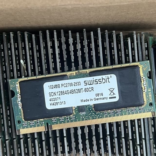 Swissbit 1024MB PC2700-2533  SDN12864S4B52MT-60CR Industrial Grade Industrial Control Dedicated Laptop Memory 1G DDR333 SO-DIMM