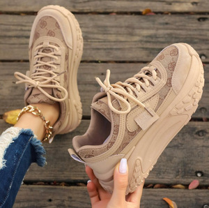 Baskets blanches polyvalentes pour femmes grandes tailles, style printemps, avec strass, broderies florales et lacets, pour le skate, vente en gros - Product Image 4
