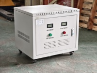 Transformateur triphasé élévateur et abaisseur de tension 5kVA 10kVA 15kVA 20kVA 30kVA 50kVA 60kVA 100kVA 150kVA 600V 480V 440V 400V 380V 220V 208V