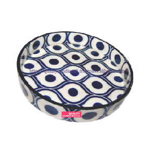 Venta caliente calidad artesanías mango madera epoxi resina esmalte pegatina diseño multicolor acabado Natural bandeja de servicio para hoteles - Product Image 1