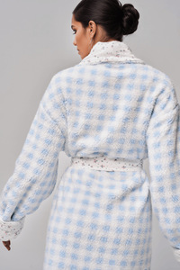 Peignoir décontracté en <span class=keywords><strong>polaire</strong></span> réversible de haute qualité personnalisé pour femmes Extra long Doux rayé en peluche Toutes saisons - Product Image 4