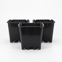 Pots de fleurs carrés modernes en PP de luxe, style romain, avec trou de drainage et auto-arrosage, pour jardin et serre (vente en gros)