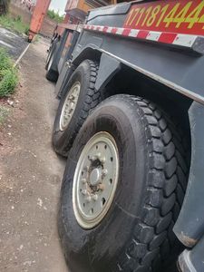 Grúa Móvil Hidráulica Usada de 80 Toneladas XCT80 XCT80L5 XCT80L6 con Motor y Caja de Cambios, Precio Bajo, Gran Venta en China - Product Image 2