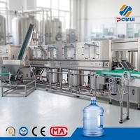 Chaîne de production monobloc 3-en-1 entièrement automatique pour le remplissage, le rinçage et le bouchage de bouteilles d'eau compactes de 5 gallons, capacité 1200 BPH, pour l'industrie de l'eau