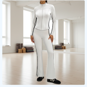 Chaqueta deportiva de yoga de manga larga de alta calidad para mujer, transpirable, para gimnasio, con estampado suave, venta al por mayor, con cremallera y orificios para los pulgares - Product Image 3