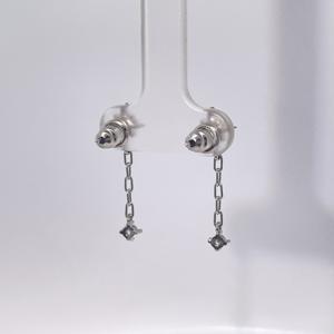 Boucles d'oreilles créoles rondes en laiton plaqué or tendance TIanyu Gems avec zircone cubique blanche et pendentifs classiques populaires en forme d'étoile - Product Image 4