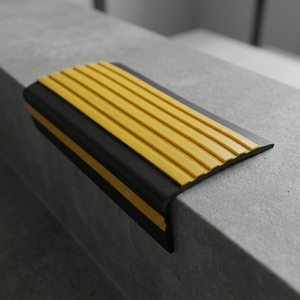 Bande PVC plate antidérapante moderne, écologique et durable pour les bords d'<span class=keywords><strong>escalier</strong></span>, <span class=keywords><strong>bandes</strong></span> de sécurité <span class=keywords><strong>antidérapantes</strong></span>, imperméables, classe B1, résistantes au feu - Product Image 6