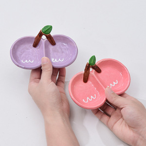 Ins coréen mignon plat à sauce en céramique pomme poire en forme de vinaigre plat marmite chaude sous glaçure couleur plat d'assaisonnement <span class=keywords><strong>pincé</strong></span> à la main - Product Image 5