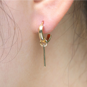 Boucles d'oreilles minimalistes pour femmes, bijoux de mode polyvalents inspirés des défilés modernes - Product Image 2
