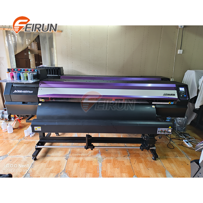 Используется Mimaki JV300-160Plus автоматический струйный рулонный принтер с 2 новыми печатными головками DX7 для печати на бумаге и трубках