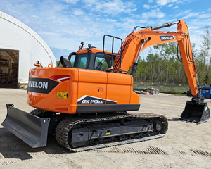 Excavadora de cadenas mediana DEVELON DX140LC, excavadora hidráulica estable para proyectos de movimiento de tierras en infraestructuras municipales - Product Image 3