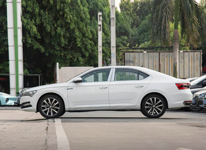 Nouvelles voitures les moins chères 2025 SAIC <span class=keywords><strong>Skoda</strong></span> <span class=keywords><strong>Superb</strong></span> TSI <span class=keywords><strong>280</strong></span> DSG Essence Berline intermédiaire 5 places 1.4T 150CV L4 pour adultes en stock - Product Image 4