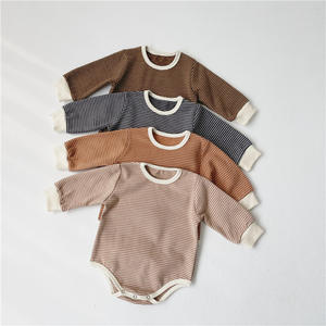Vente en gros de 3 ensembles de vêtements pour bébé en coton à manches longues, ensembles de vêtements doux pour bébé nouveau-né garçon fille - Product Image 5