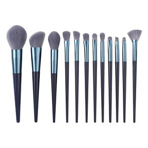 Juego <span class=keywords><strong>de</strong></span> Brochas <span class=keywords><strong>de</strong></span> Maquillaje Portátil <span class=keywords><strong>de</strong></span> 12 Piezas, Ideal para Viajes, con Mango <span class=keywords><strong>de</strong></span> Plástico y Fibra Sintética Suave, Brochas para Polvo Suelto y Rubor, Herramientas Cosméticas - Product Image 6