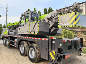 Grúa sobre Camión Usada Fabricada en China, 50 Toneladas, ZOOMLION QY50V, en Venta - Product Image 3