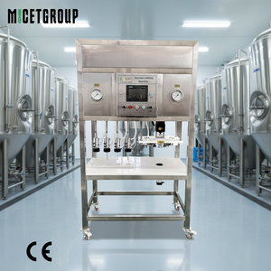 Machine de remplissage de bière semi-automatique haute productivité 4-en-1, ligne de remplissage entièrement automatique pour eau et boissons électrifiées en bouteille - Product Image 1