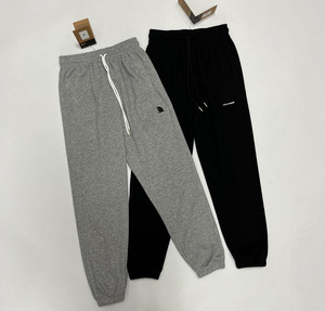 Pantalones deportivos informales de alta calidad al por mayor, pantalones de chándal estilo americano de calle, corte automático, a prueba de viento, personalizables - Product Image 1