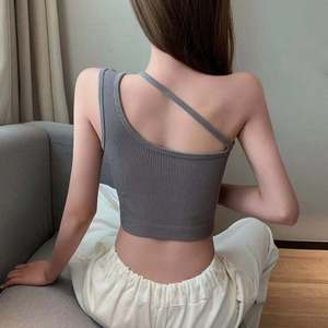 <span class=keywords><strong>Pas</strong></span> <span class=keywords><strong>cher</strong></span> Rib Sexy Une Épaule Femmes Soutien-Gorge <span class=keywords><strong>Sport</strong></span> Casual Accrocher Cou Top Peau Friendly Respirant Séchage Rapide Yoga Soutien-Gorge - Product Image 4
