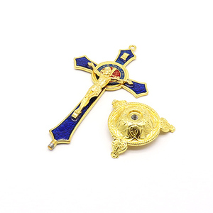 Cây thánh giá vàng với màu xanh men <span class=keywords><strong>Inlay</strong></span> Tôn Giáo chéo trang trí cho nhà thờ trang trí Christian Công Giáo Quà Tặng - Product Image 2