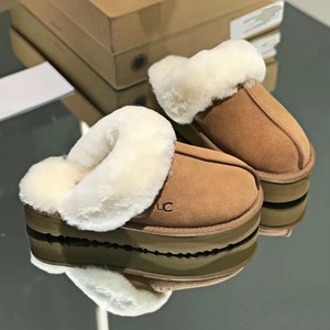 Mules d'hiver en fausse <span class=keywords><strong>fourrure</strong></span> moelleuse à plateforme, dessus en daim, doublure chaude en peluche, pantoufles décontractées à enfiler pour femmes - Vente en gros - Product Image 4