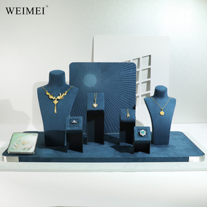 แท่นโชว์เครื่องประดับโลหะไมโครไฟเบอร์สีน้ำเงินสุดหรู WEIMEI แท่นโชว์สร้อยคอไมโครไฟเบอร์ รับผลิตตามสั่ง (OEM) แท่นโชว์เครื่องประดับสำหรับวางบนเคาน์เตอร์ - Product Image 2