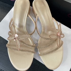 Sandalias Elegantes de Tacón de Aguja Color Nude para Mujer, con Diseño de Tiras Cruzadas y Adornos de Pedrería, Ideales para Fiestas y Bodas - Product Image 2