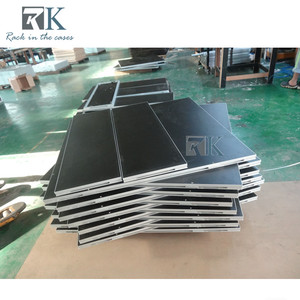 Plateforme de scène pliable en aluminium RK avec rampes et marches, pour usage extérieur - Product Image 2