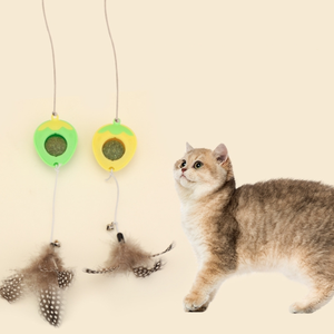 Nuova palla di erba gatta alla fragola che gira palla al gatto che lecca giocattoli divertenti per gatti - Product Image 4