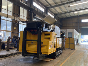 MONDE 2025 Prix d'usine Importation japonaise <span class=keywords><strong>Concasseur</strong></span> <span class=keywords><strong>mobile</strong></span> à mâchoires 80-100t/h <span class=keywords><strong>Concasseur</strong></span> de pierre <span class=keywords><strong>mobile</strong></span> à mâchoires à vendre - Product Image 3