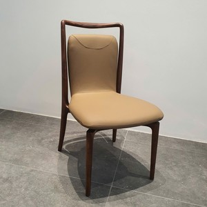 Chaise de salle à manger en bois de noyer de qualité supérieure avec assise en cuir véritable pleine fleur, mobilier moderne de luxe pour la maison, l'hôtel, le restaurant PISANO - Product Image 5