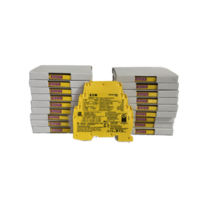 Dispositivo de Protección Contra Sobretensiones de Tres Cables Serie SD32T3 de Crouse-Hinds Original, Corriente de Carga 400mA - Product Image 2