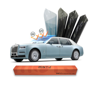 Échantillon gratuit Film <span class=keywords><strong>solaire</strong></span> pour fenêtres en céramique nano à réflexion UV 90% Isolation thermique Réjection UV Teinte polarisée pour vitres de voiture Personnalisé - Product Image 1
