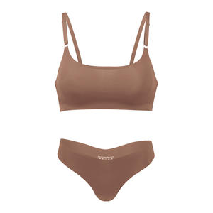 Ensemble de lingerie quotidienne grande taille, sans couture, fin, avec soutien-gorge sans armatures en forme de T, effet push-up, respirant, design tissé, coupe haute - Product Image 2