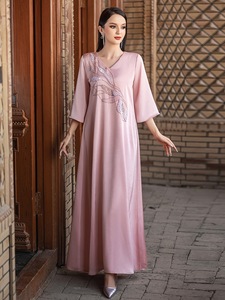 Vestido Elegante con Cuello en V, Manga Tres Cuartos, Adornado con Cuentas, Estilo Jacquard Satinado de Oriente Medio, Europa y América - Product Image 4