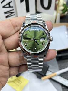 Người Đàn Ông Của Sang Trọng 18K Vàng Tự Động Đồng Hồ Ô Liu Màu Xanh Lá Cây La Mã Quay Số Thiết Kế Cổ Điển Không Thấm Nước Ngày Hiển Thị Chất Lượng Cao - Product Image 2