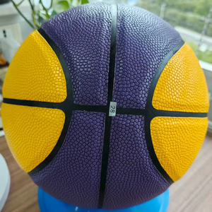 Balón de Baloncesto Profesional de PU de Alta Calidad, Tamaño Oficial 7, para Entrenamiento y Partidos, Precio de Fábrica en China - Product Image 1