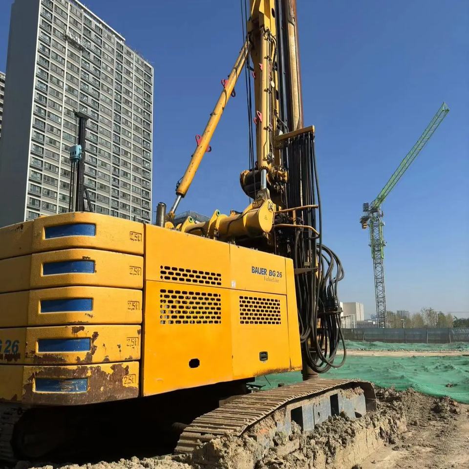 Used BAUER Rotary Drilling Rig BG26 Piling Pile Driving Machine ...