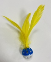Venta al por mayor de plumas a granel, plumas de pollo de hadas coloridas, palo de cola, juguete para mascotas, varita interactiva de interior, juguete de plumas de piel